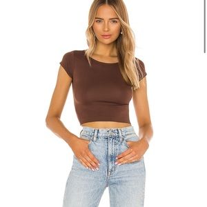 New X Revolve Cap Sleeveless Seamless Crop Top